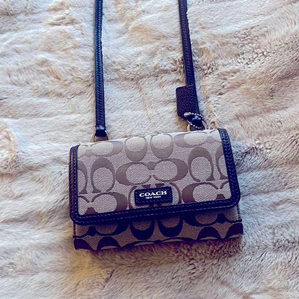 Coach mini crossbody wallet clutch
